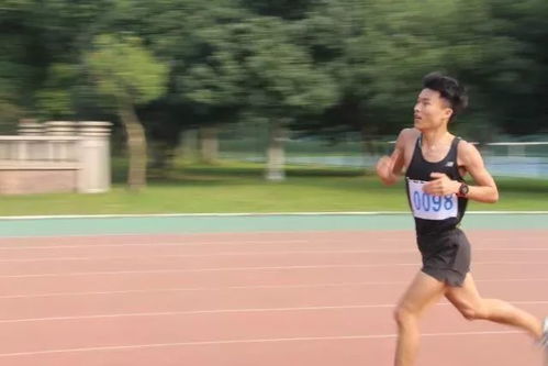 牛 國內第四 工大雷輝,這次杭州國際馬拉松的真跑神