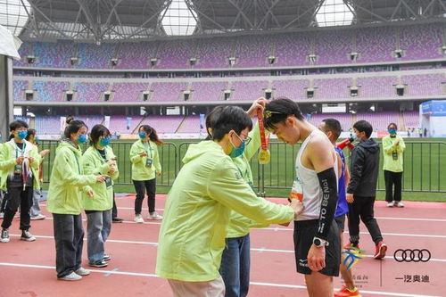 一汽奧迪 2022杭州馬拉松激情開跑